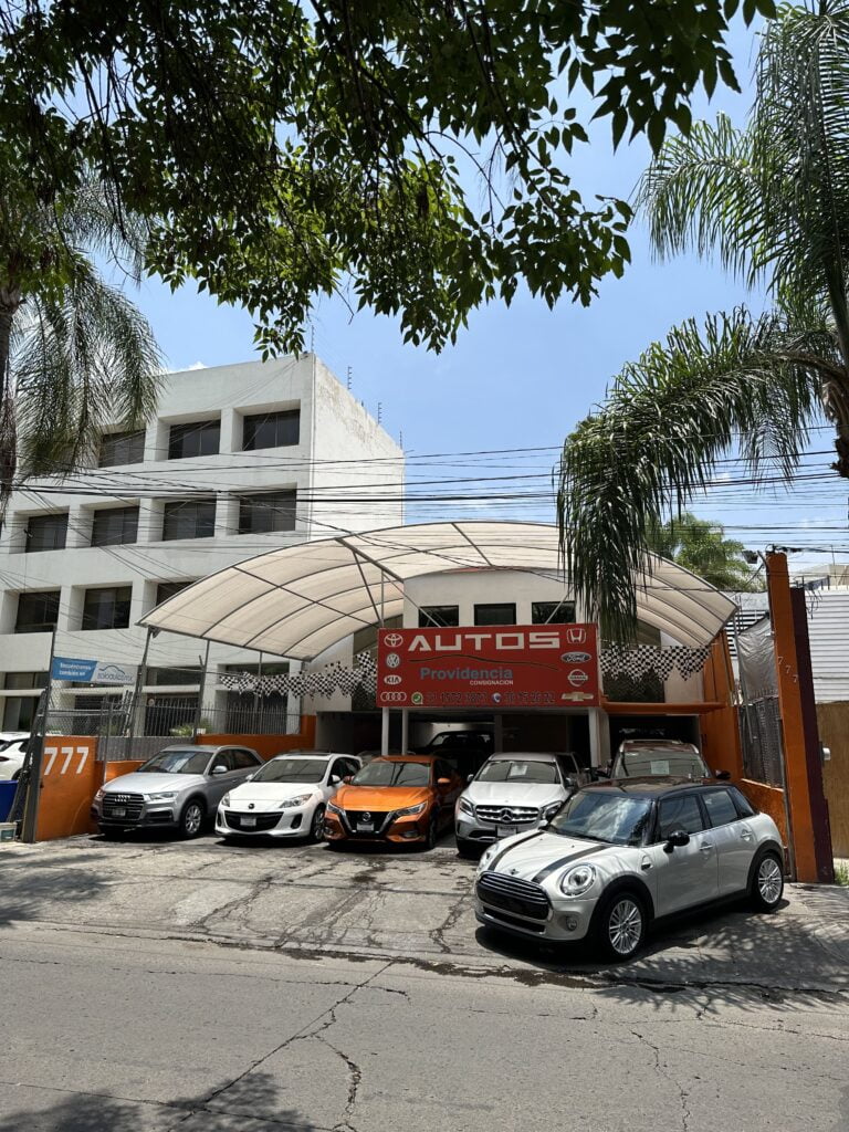 Inventario de autos seminuevos en Autos Providencia Guadalajara
