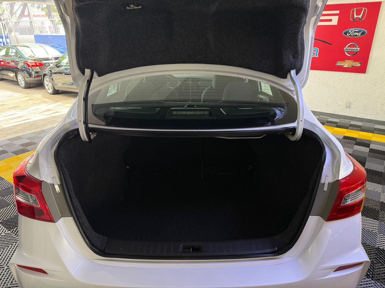 WhatsApp Image 2025-11-05 at 12.08.51 PM (9)