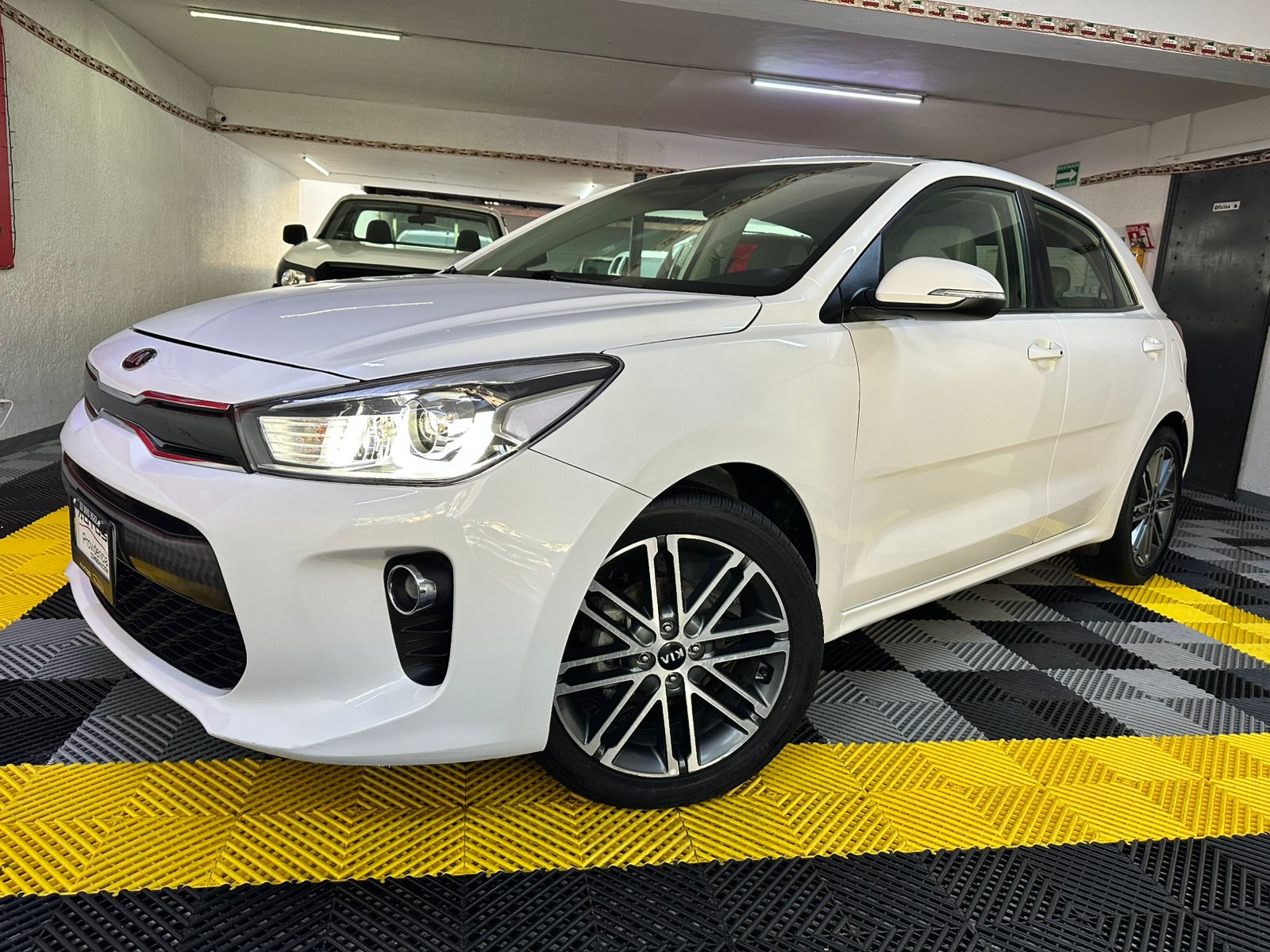 WhatsApp Image 2025-12-17 at 6.39.55 PM (2)