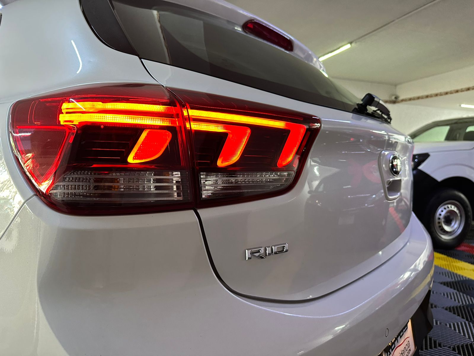 WhatsApp Image 2025-12-17 at 6.39.55 PM (6)