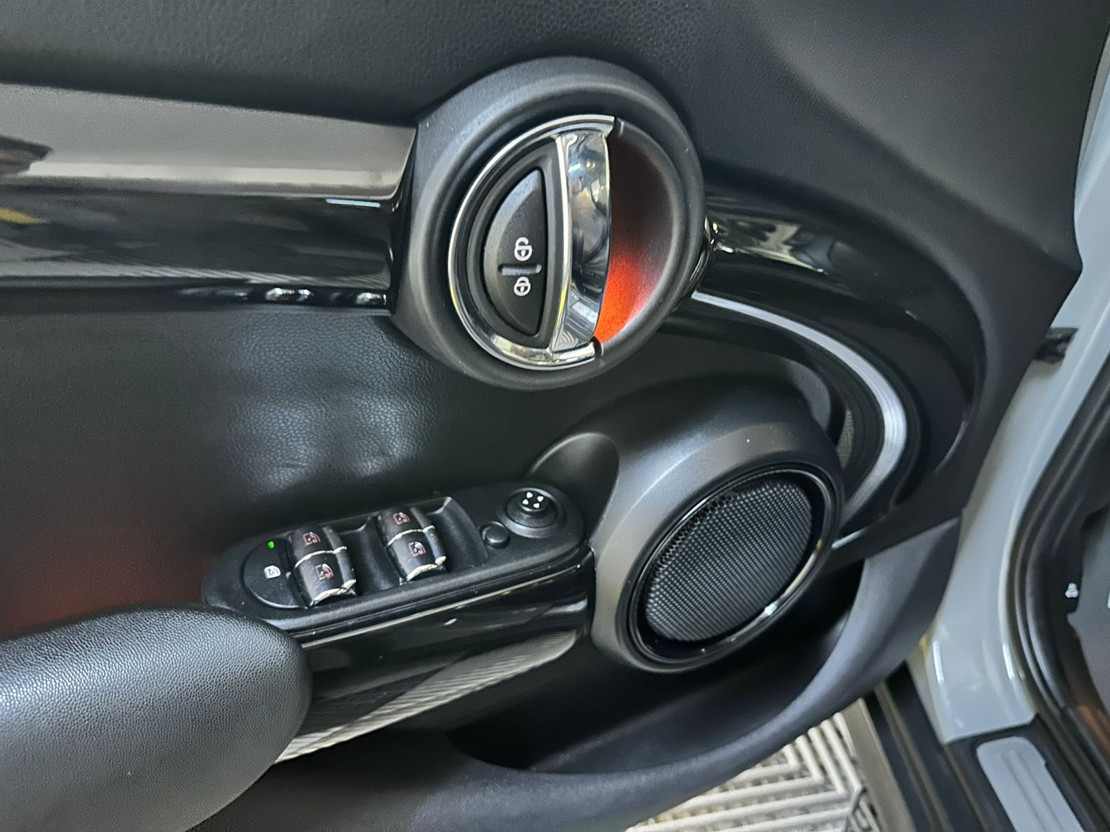 WhatsApp Image 2025-12-22 at 10.11.17 PM (7)