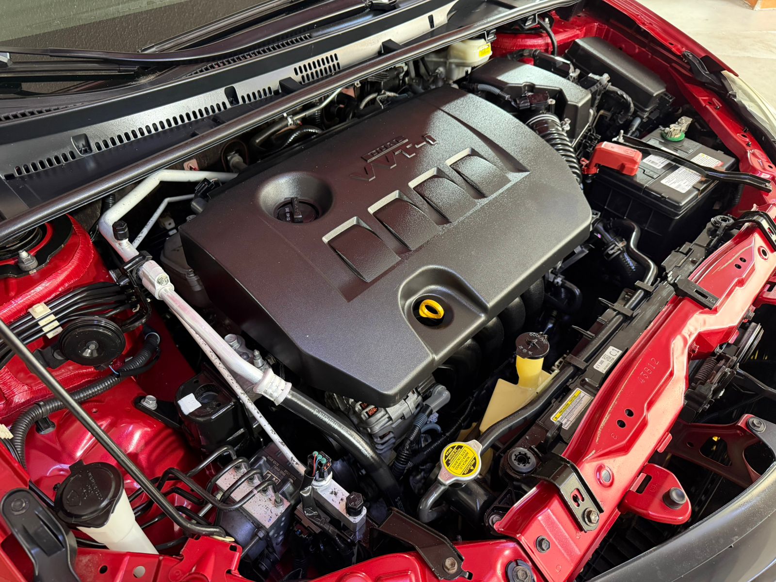 TOYOTA COROLLA LE 2014 1.8 AT - Image 14