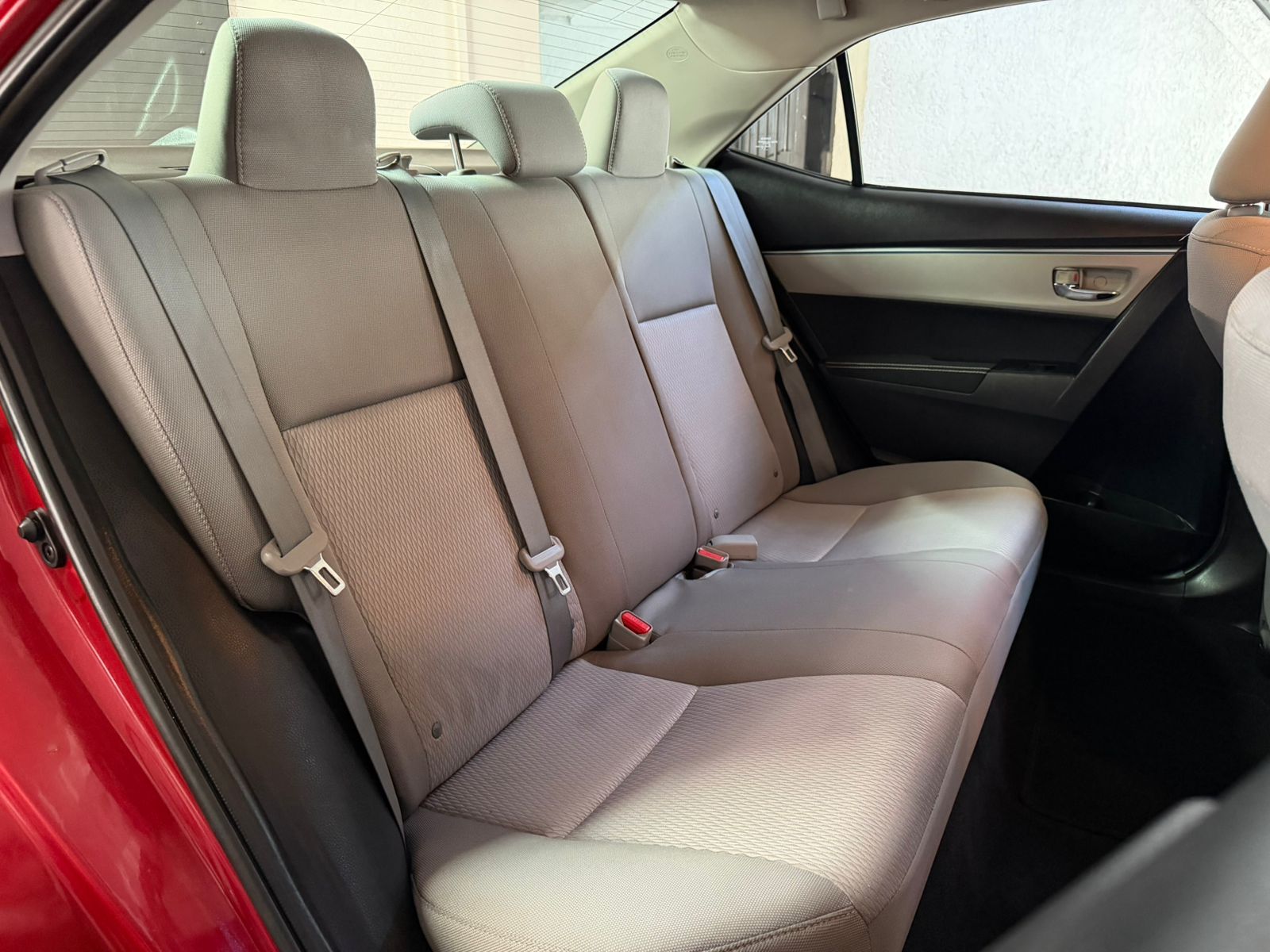 TOYOTA COROLLA LE 2014 1.8 AT - Image 19