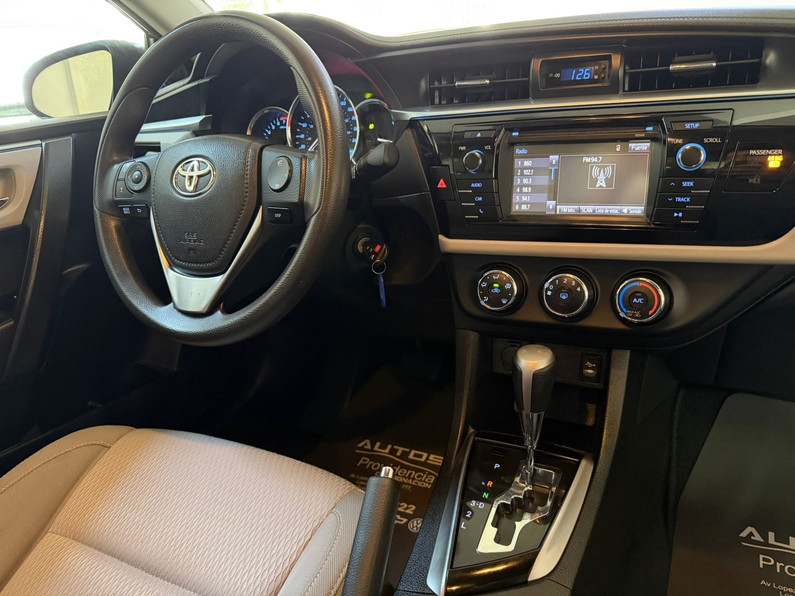 TOYOTA COROLLA LE 2014 1.8 AT - Image 21