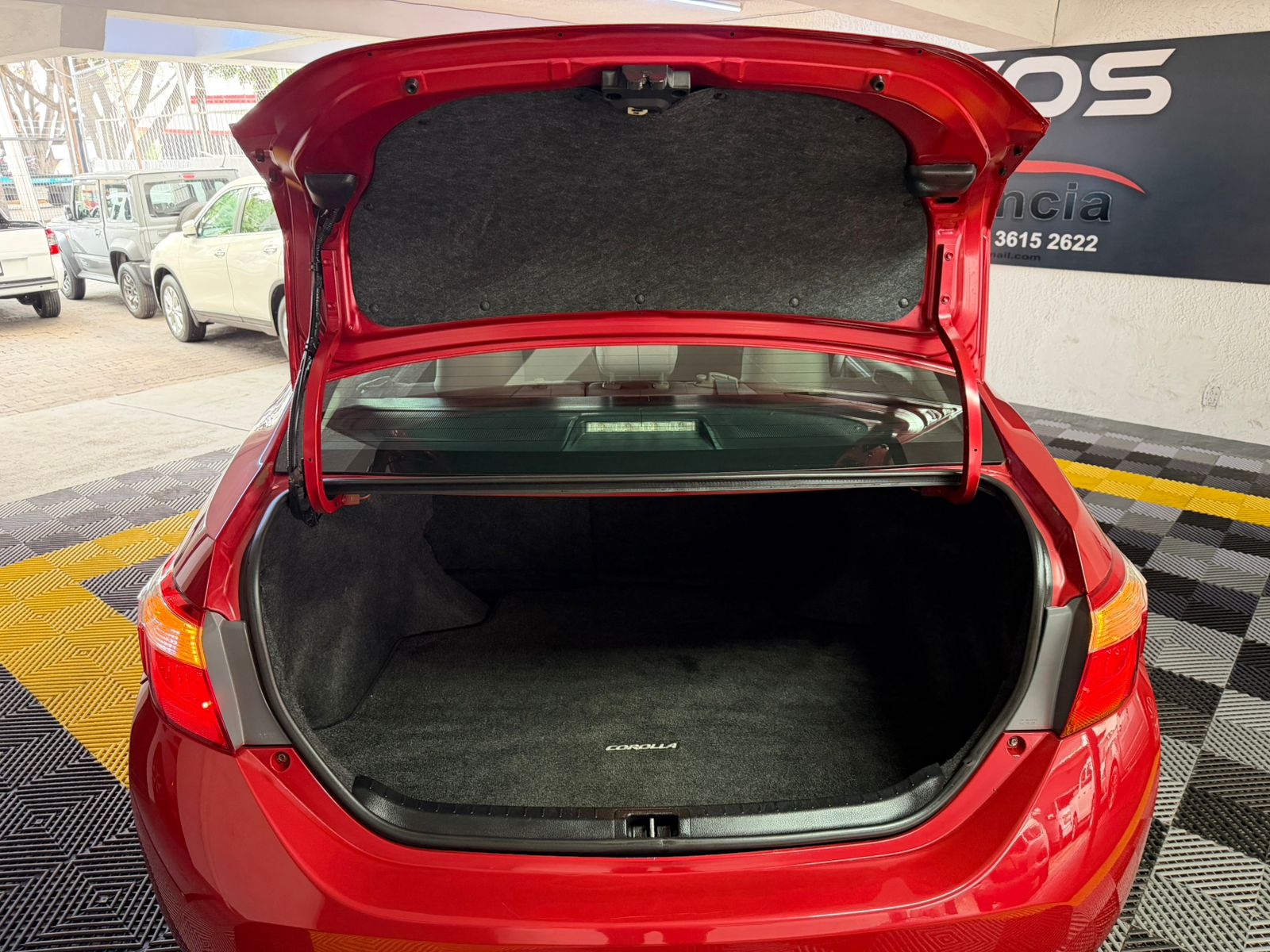 TOYOTA COROLLA LE 2014 1.8 AT - Image 26