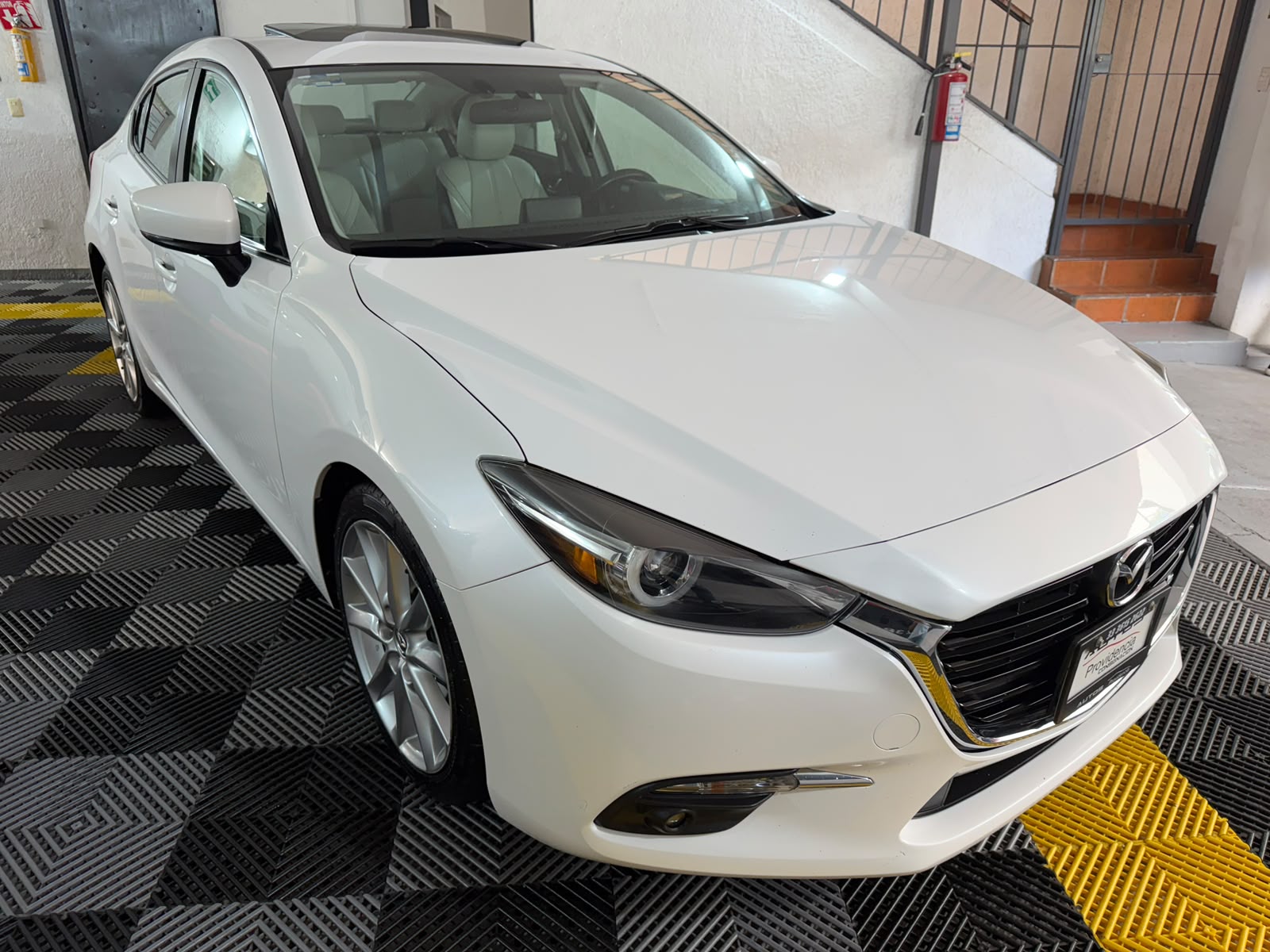 MAZDA3 2018 AT SGT 2.5 - Image 3