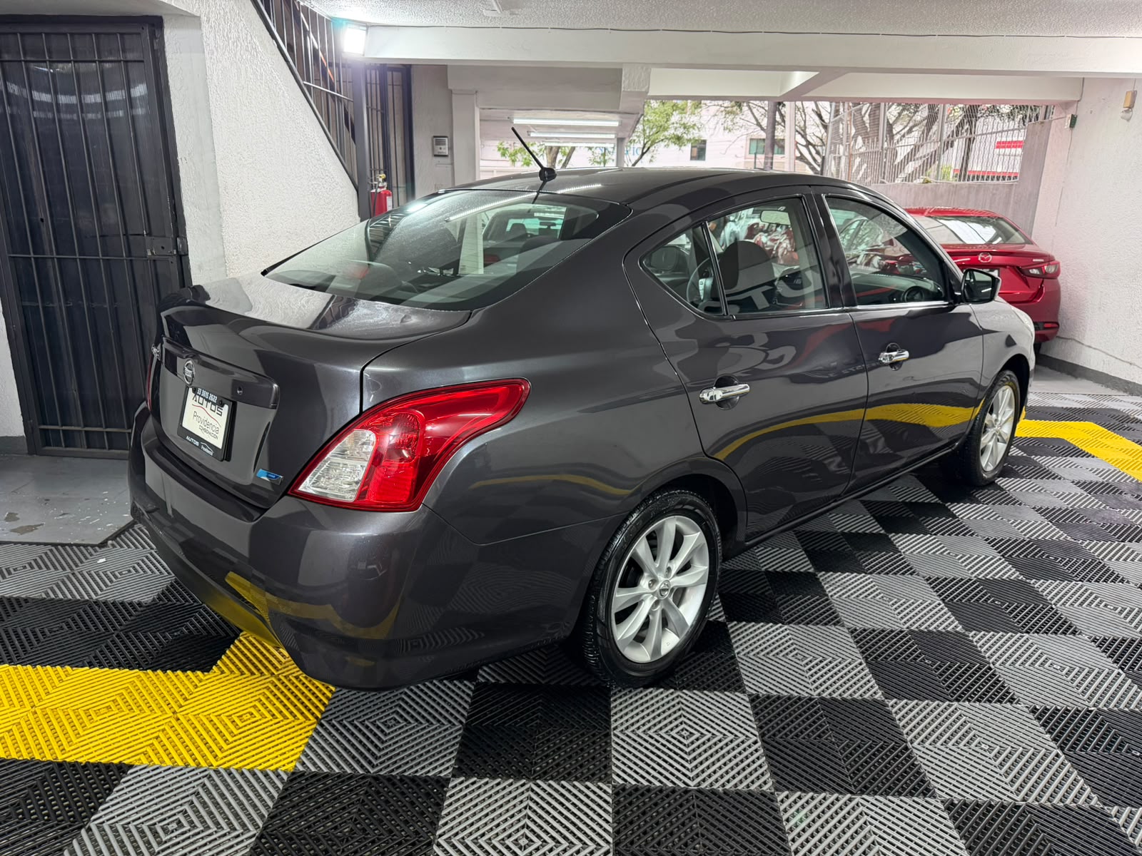 NISSAN VERSA ADVANCE 2016 - Imagen 5