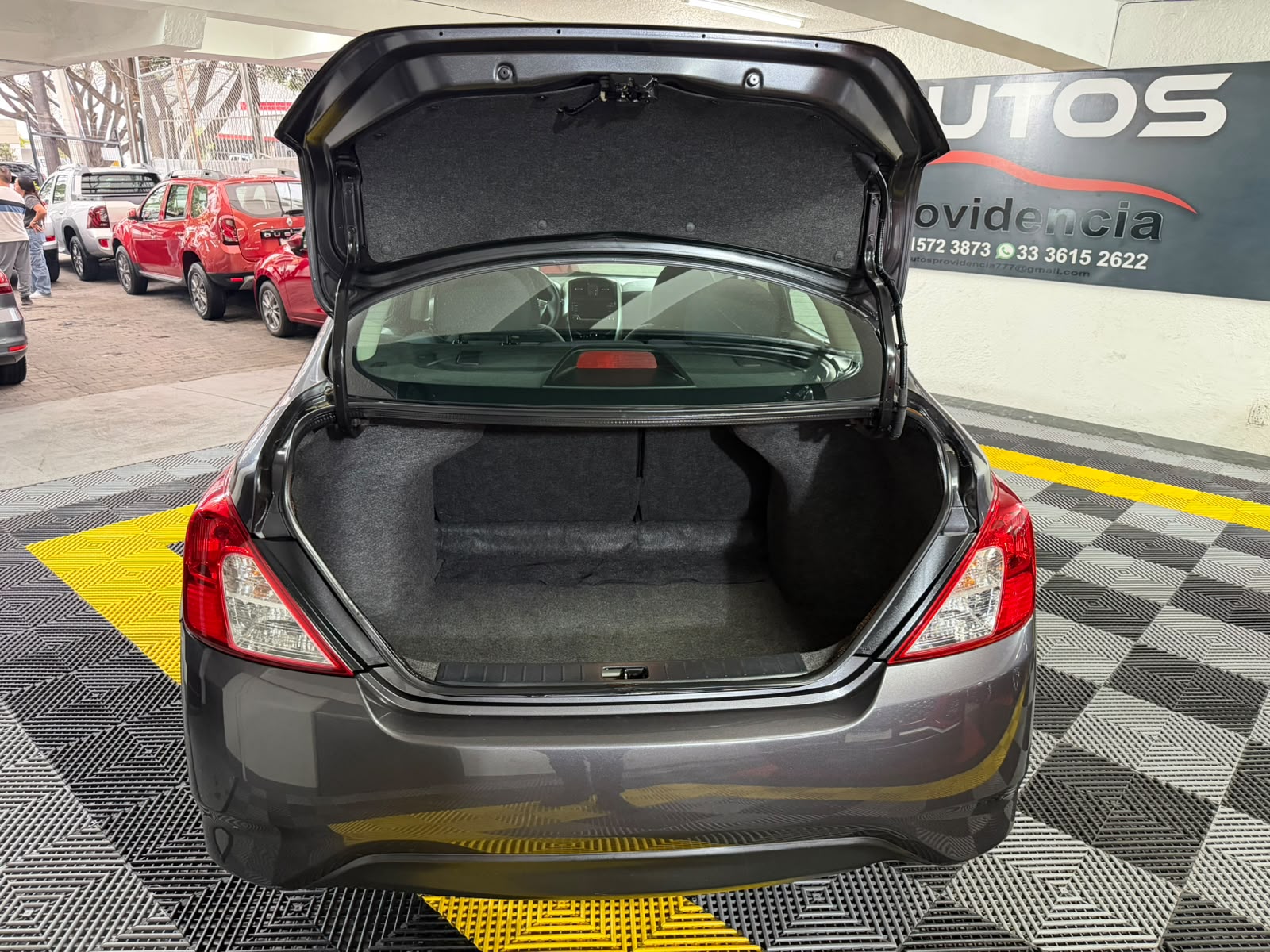 NISSAN VERSA ADVANCE 2016 - Imagen 11