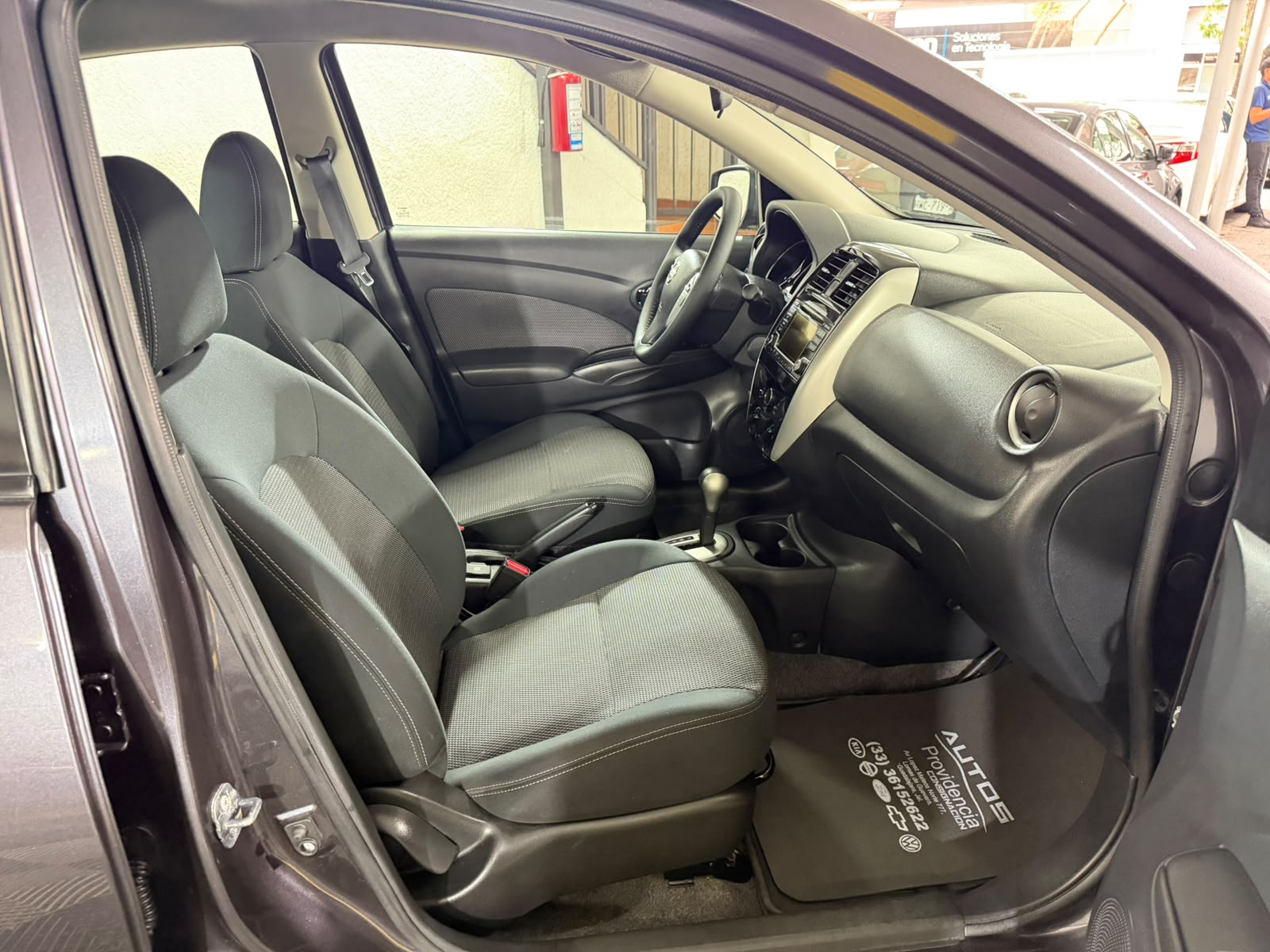 NISSAN VERSA ADVANCE 2016 - Imagen 17