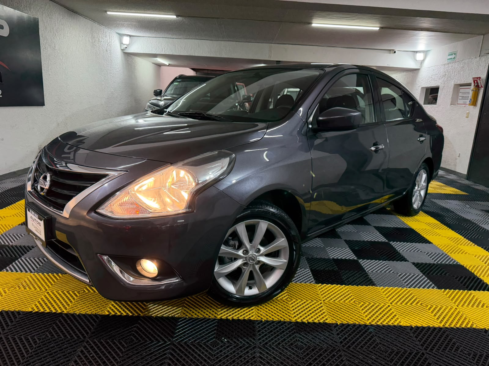 NISSAN VERSA ADVANCE 2016