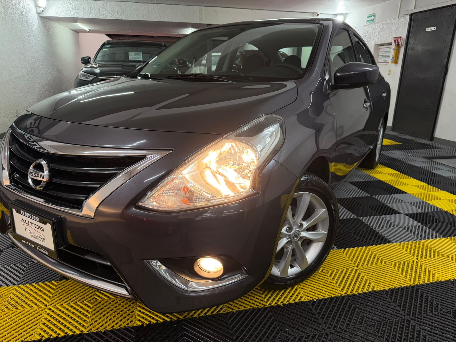 NISSAN VERSA ADVANCE 2016 - Imagen 19