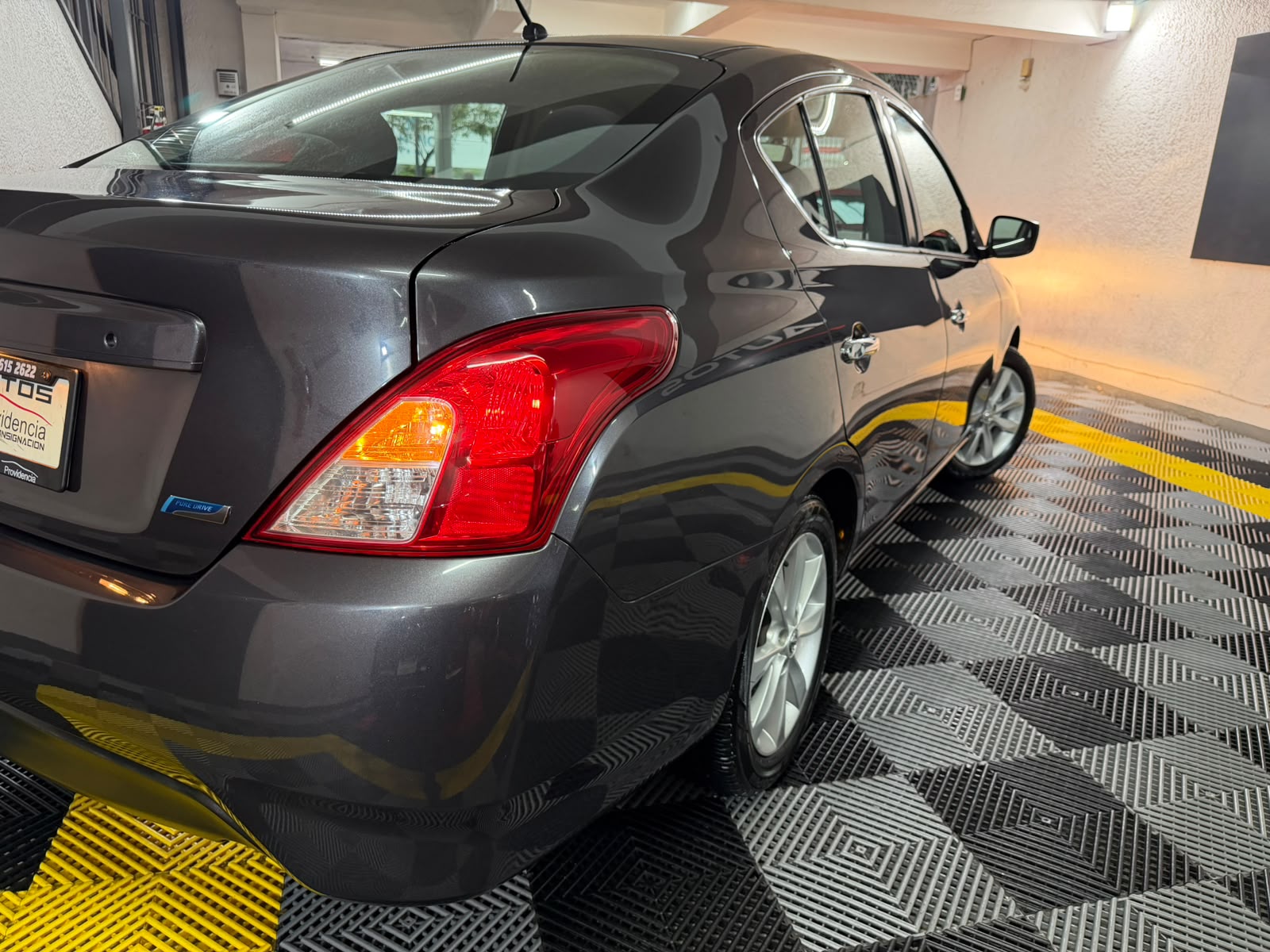 NISSAN VERSA ADVANCE 2016 - Imagen 22
