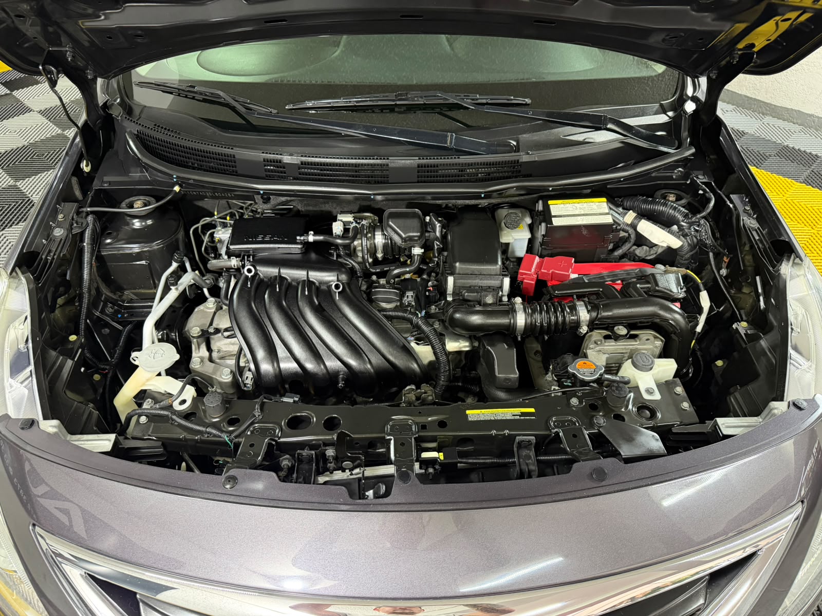 NISSAN VERSA ADVANCE 2016 - Imagen 23