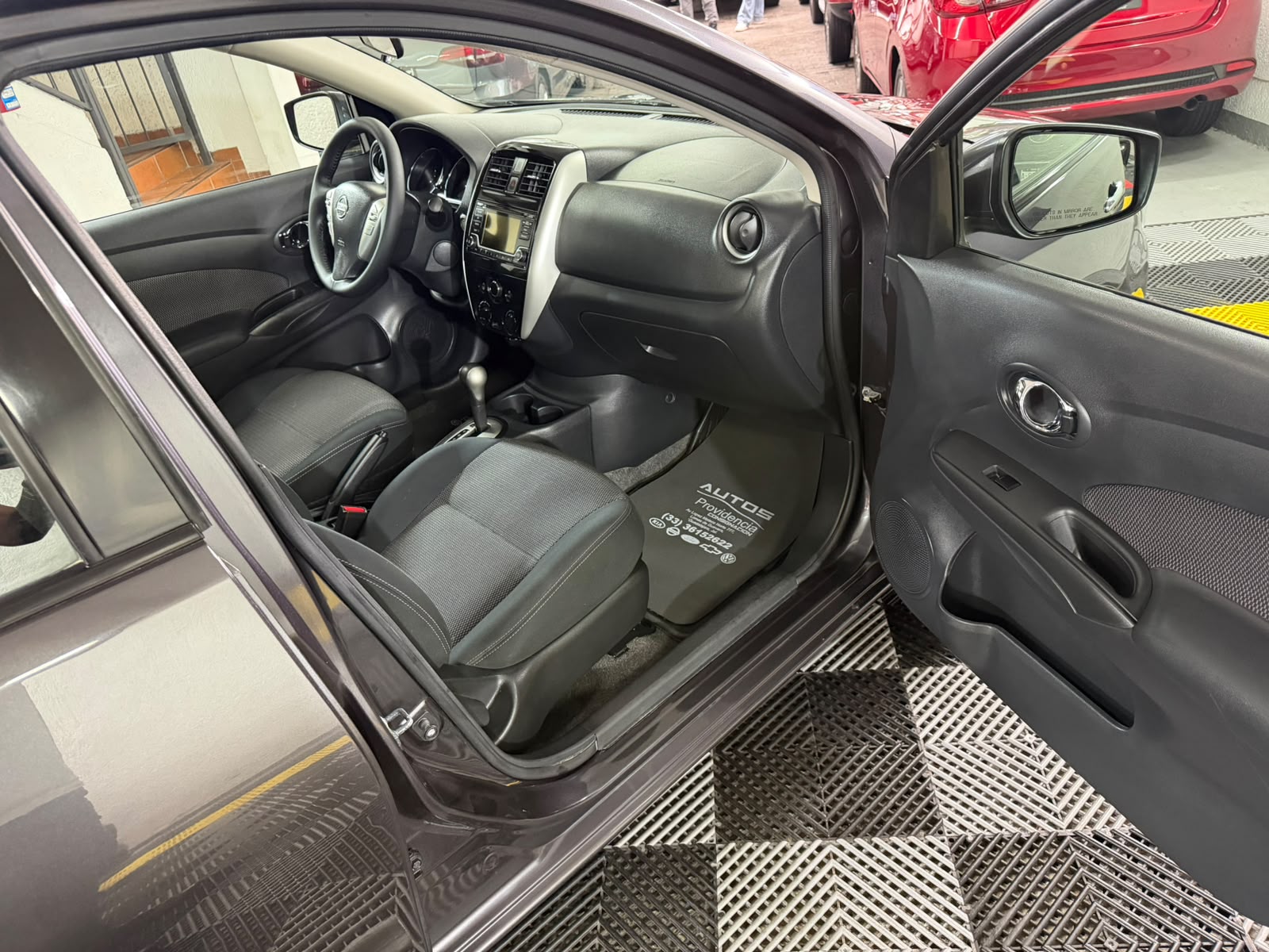 NISSAN VERSA ADVANCE 2016 - Imagen 26