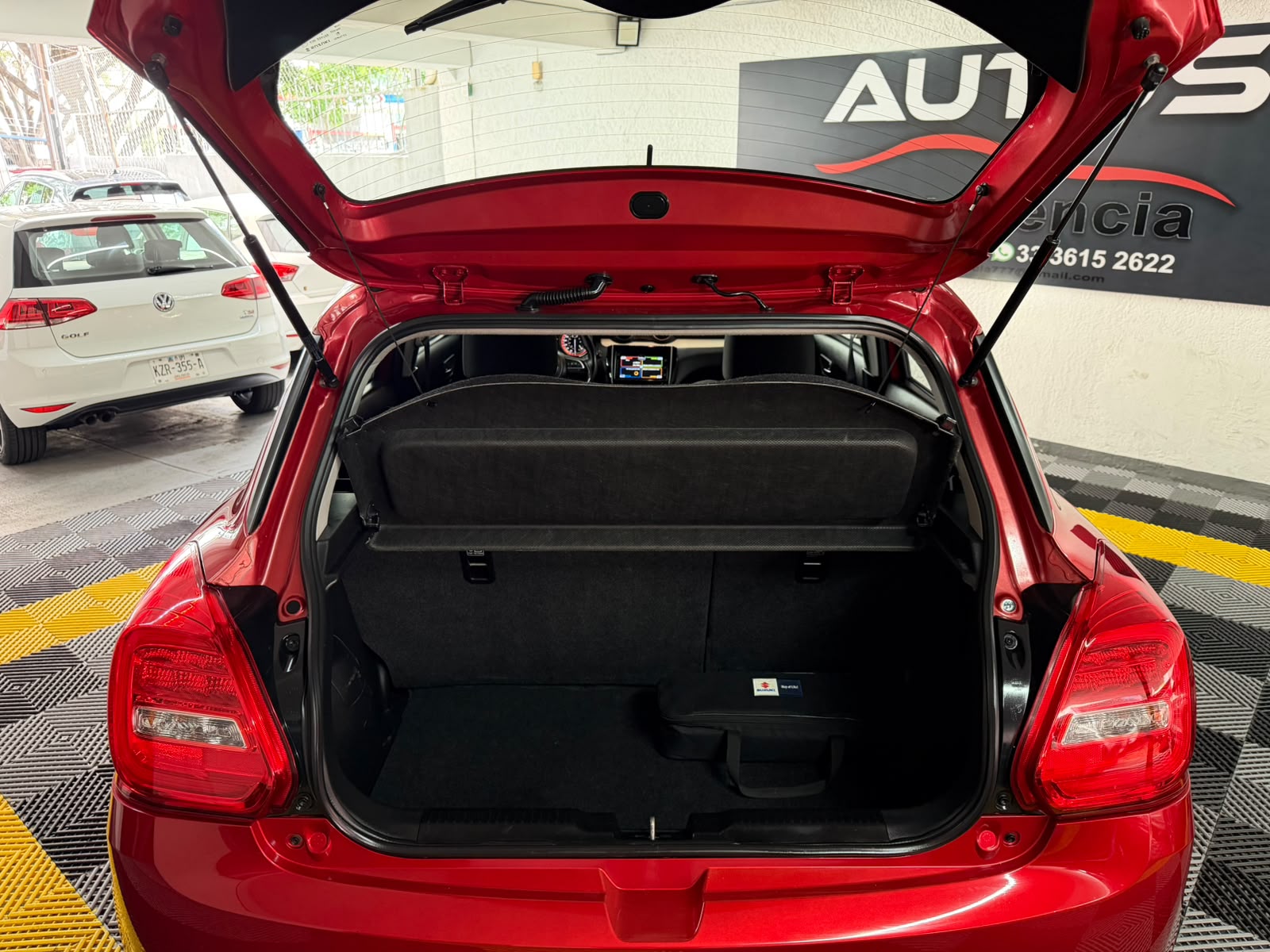 SUZUKI SWIFT GLX 2019 - Imagen 21