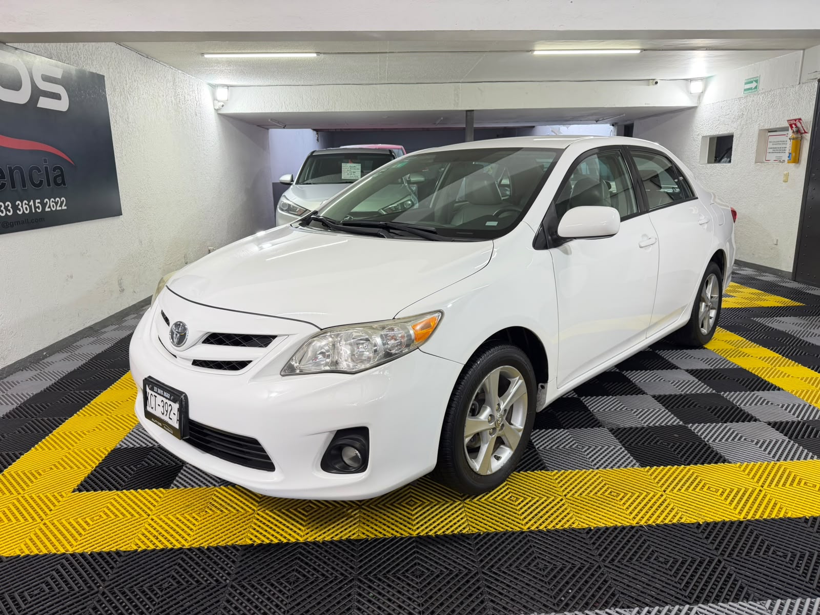 TOYOTA COROLLA XLE 2011 - Imagen 5