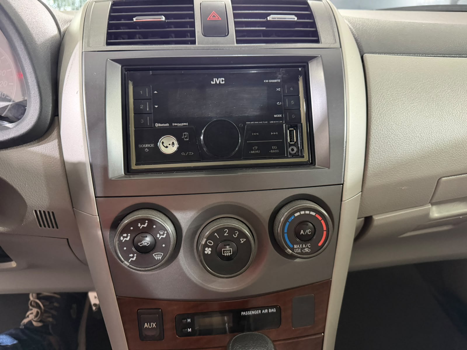 TOYOTA COROLLA XLE 2011 - Imagen 17